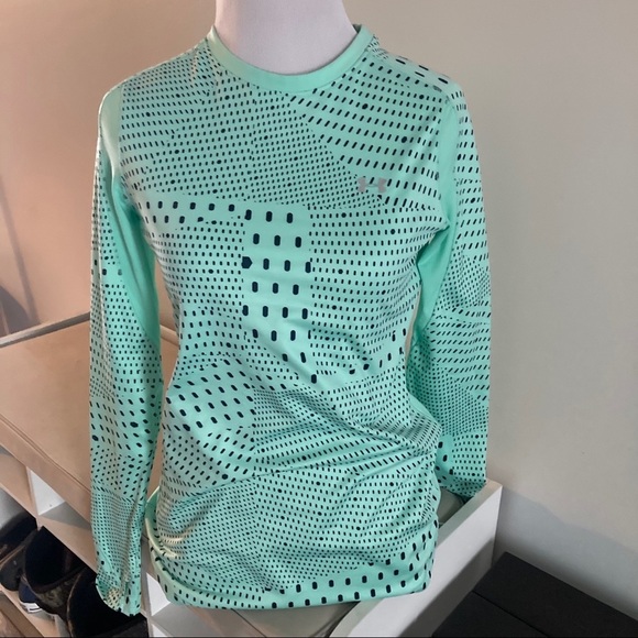 Under Armour Cold Gear Pullover - Picture 3 of 6